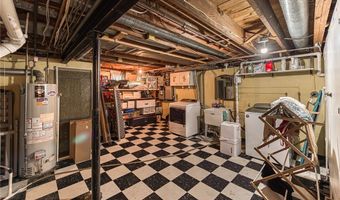 24 Huxley Dr, Amherst, NY 14226