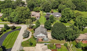 401 E Glendale St, Aurora, MO 65605