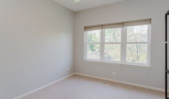3 BLACKWOLF Ct, Algonquin, IL 60102