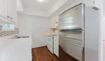 2725 S WALTER REED Dr B, Arlington, VA 22206