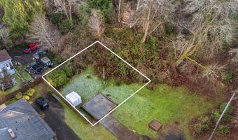 836 33RD St, Astoria, OR 97103