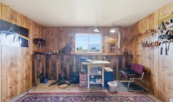 804 Redwood Ct, Bellvue, CO 80512