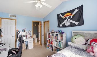822 Red Hawk Way SE, Altoona, IA 50009