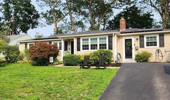 190 Capron Farm Dr, Warwick, RI 02886
