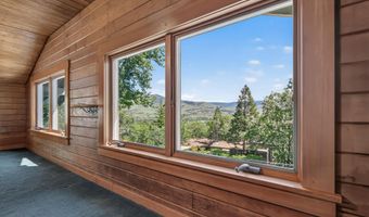 71 Scenic Dr, Ashland, OR 97520