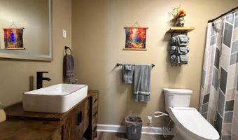 18 Circle Ln, Batesville, IN 47006
