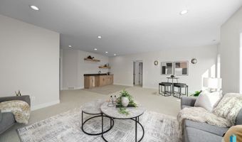 1517 W Autumn Cir, Brandon, SD 57005