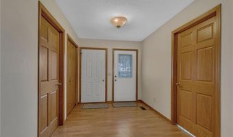 1260 Cypress Dr W, Annandale, MN 55302