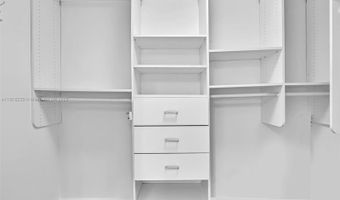 3370 Hidden Bay Dr 1002, Aventura, FL 33180