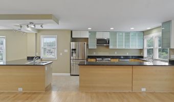 4415 ROBERTS Ave, Annandale, VA 22003