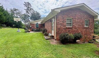 11 Thornberry Dr, Alexander, NC 28701