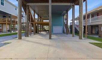 4062 Devon St, Bay St. Louis, MS 39520