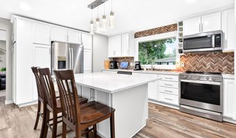 1645 E ROELAND Ave, Appleton, WI 54915