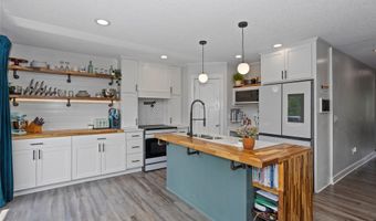508 Wall Ave, Des Moines, IA 50315