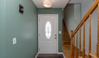 73 Carlyle Dr, Bayville, NJ 08721