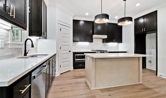 24 Kirkcudbright Ln, Bella Vista, AR 72715