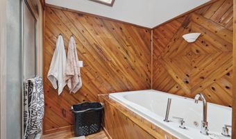 310 SE 2nd, Dyersville, IA 52040