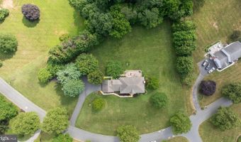 7 MANOR KNOLL Ct, Baldwin, MD 21013