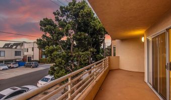 1703 La Playa Ave B, San Diego, CA 92109