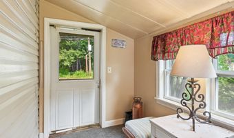 42 Sparrow Dr, Augusta, ME 04330