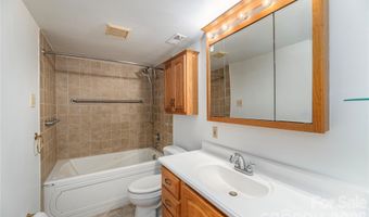 30 Maple Ridge Ln, Asheville, NC 28806