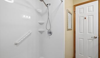 10 Lenape Trl, Albrightsville, PA 18210