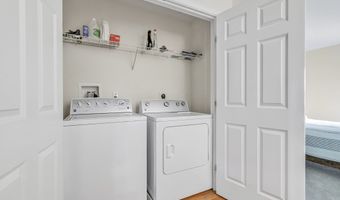 51 Faith Ln 51, Danbury, CT 06810