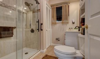 9333 Oak Hill Dr, Ashland, KY 41102