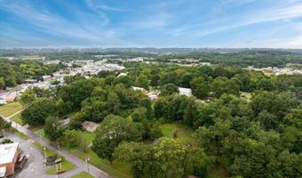 618 Oak St, Athens, TN 37303