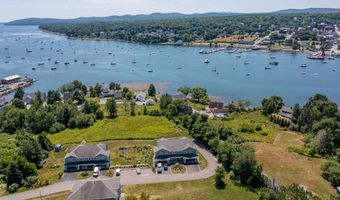 8 Shipmasters Cove Rd, Belfast, ME 04915