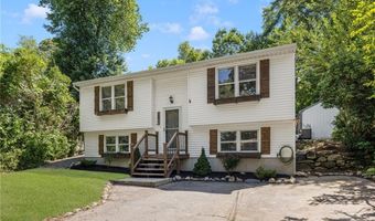 29 Pepper Bush Trl, Narragansett, RI 02874