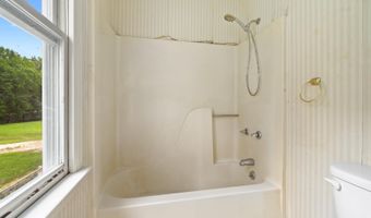 6562 Squirrel Den Rd, Bailey, NC 27807