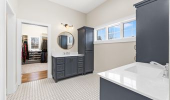 549 Morningstar Rd, Auburn, IN 46706
