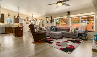 1117 Dixie Ln, Fernley, NV 89408