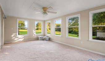 2097 Needmore Rd, Albertville, AL 35950