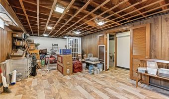 1119 Glenwood Dr, Alliance, OH 44601