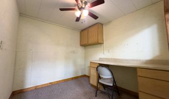 518 3rd Ave, Alton, KS 67623