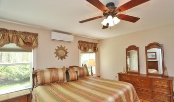 50 Kathryn Ln, Bangor, ME 04401