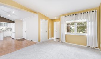5125 Valley Frg, Asbury, IA 52002
