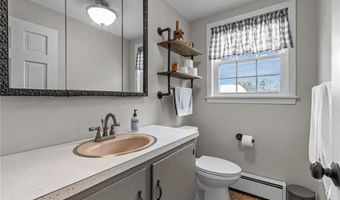 1 Leahy St, East Providence, RI 02916