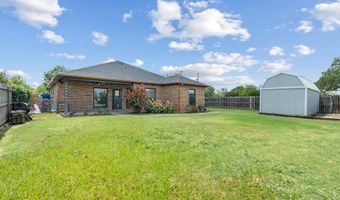 417 Magnolia St, Hico, TX 76457