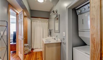 9 Waites Wharf 1, Newport, RI 02840