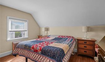 34 Aldrich Ave, Cranston, RI 02920