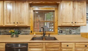3250 N Shamrock Ln, Birdseye, IN 47513