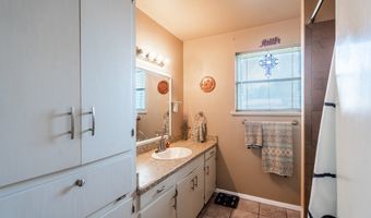 1201 NW 8th Pl, Andrews, TX 79714