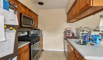 7521 VALLEY Ave, Philadelphia, PA 19128