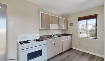 165 Hilton Ave NW, Albuquerque, NM 87107