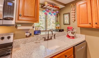 96 Fairway Dr 1, Ashland, NH 03217