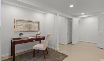 4610 ROXBURY Dr, Bethesda, MD 20814