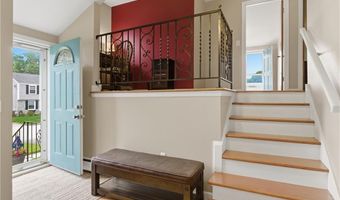 35 Superior View Blvd, North Providence, RI 02911